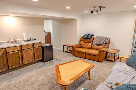 421 S 18th Street S Moorhead MN 56560