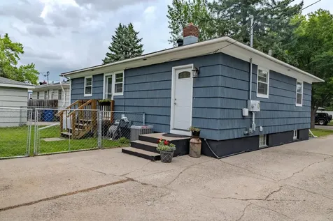 421 S 18th Street S Moorhead MN 56560