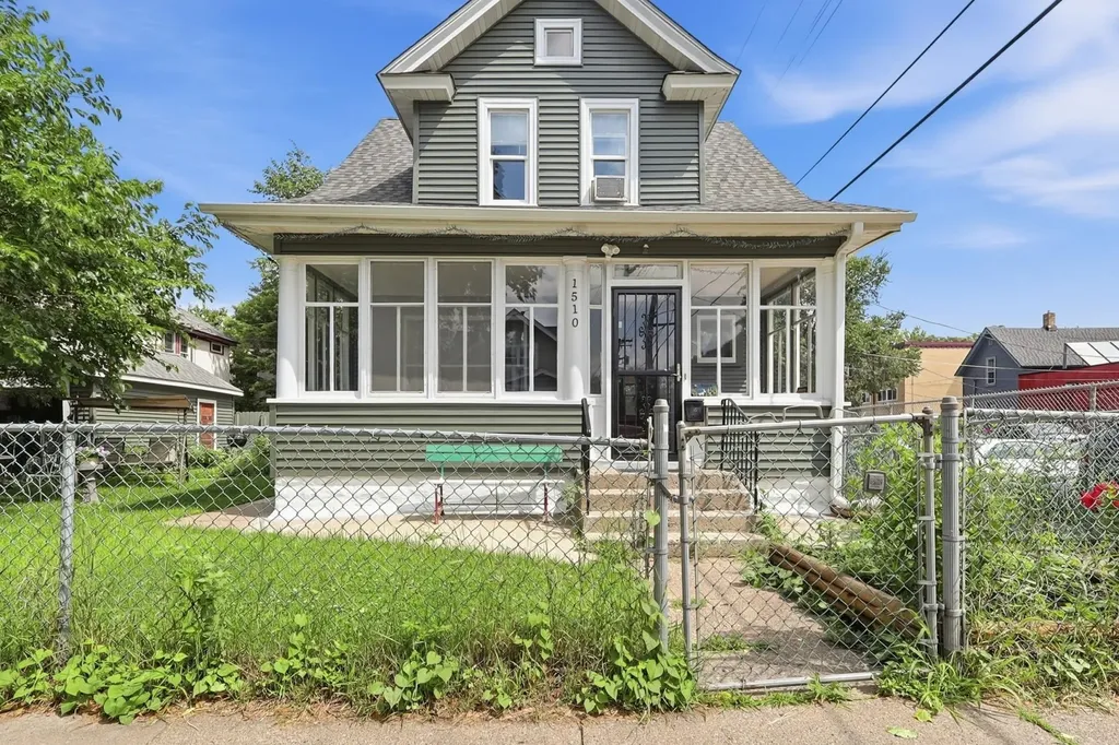 1510 35th Street E Minneapolis MN 55407