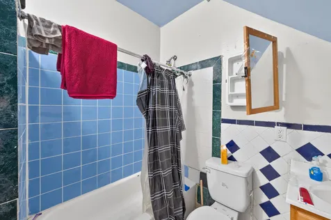 2210 Oakland Avenue Minneapolis MN 55404