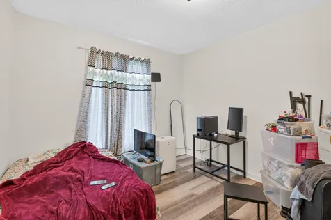2210 Oakland Avenue Minneapolis MN 55404