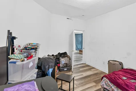 2210 Oakland Avenue Minneapolis MN 55404
