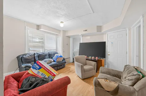 2210 Oakland Avenue Minneapolis MN 55404