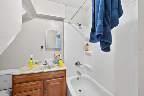 2210 Oakland Avenue Minneapolis MN 55404