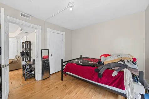 2210 Oakland Avenue Minneapolis MN 55404