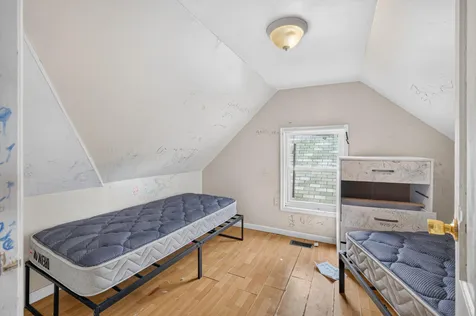 2210 Oakland Avenue Minneapolis MN 55404