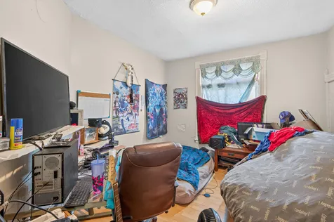 2210 Oakland Avenue Minneapolis MN 55404