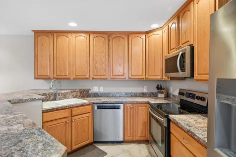11295 50th Place N Plymouth MN 55442