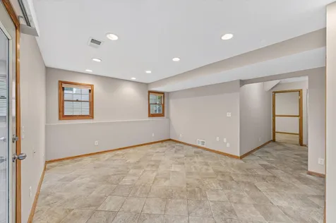 11295 50th Place N Plymouth MN 55442
