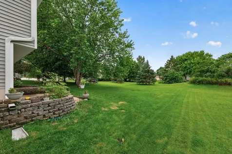 11295 50th Place N Plymouth MN 55442