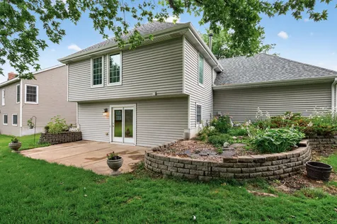 11295 50th Place N Plymouth MN 55442