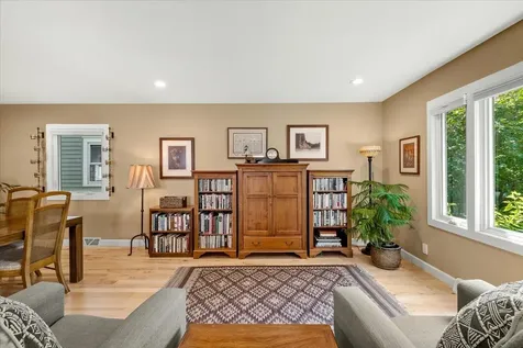 1931 Lincoln Avenue Saint Paul MN 55105