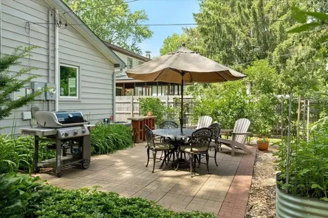 1931 Lincoln Avenue Saint Paul MN 55105