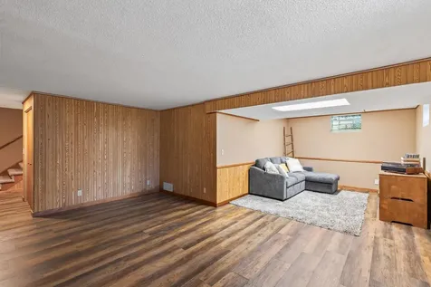 8906 138th Street Court Apple Valley MN 55124