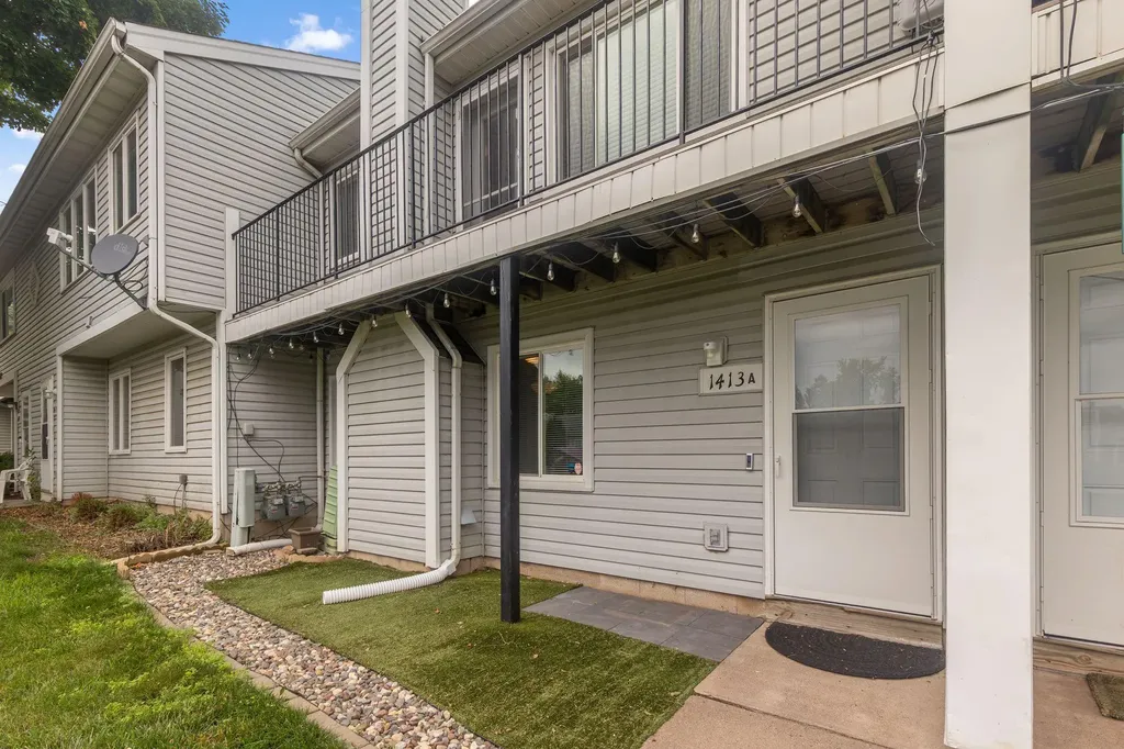 1413 Farrington Street Saint Paul MN 55117