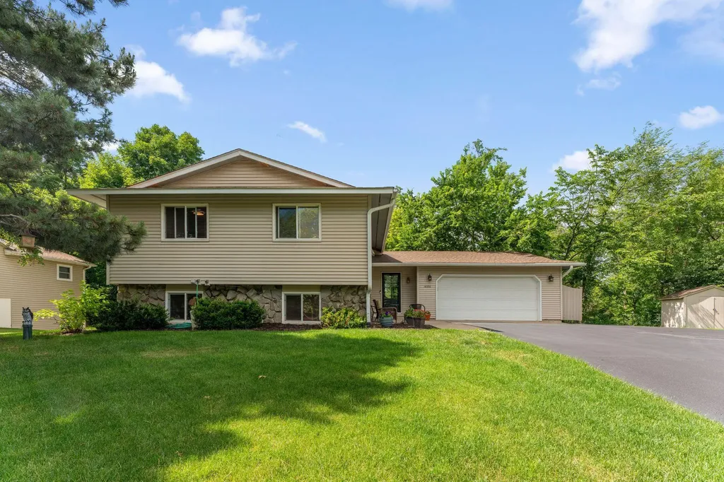 16320 Lake Ridge Drive Maple Grove MN 55311