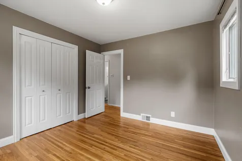 1081 Saint Paul Avenue Saint Paul MN 55116