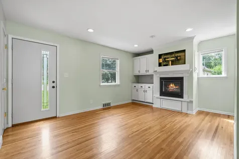 1081 Saint Paul Avenue Saint Paul MN 55116