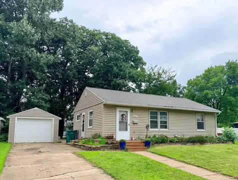 607 Edgewood Avenue Albert Lea MN 56007
