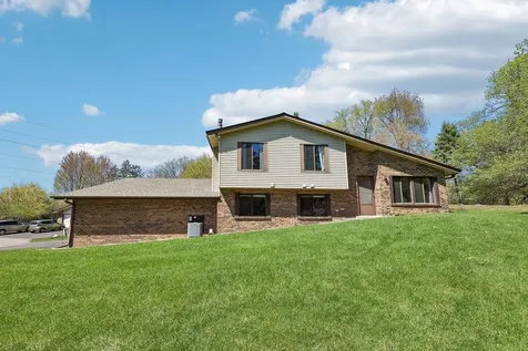 13400 Pepperwood Circle Minnetonka MN 55305