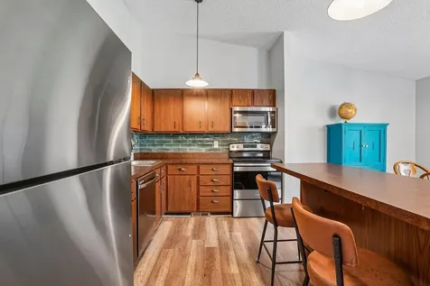 13400 Pepperwood Circle Minnetonka MN 55305