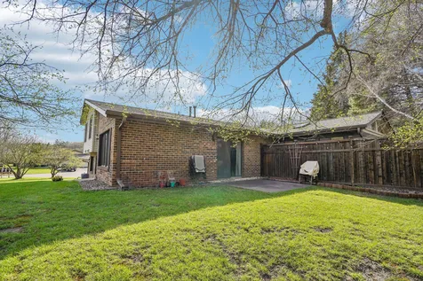 13400 Pepperwood Circle Minnetonka MN 55305