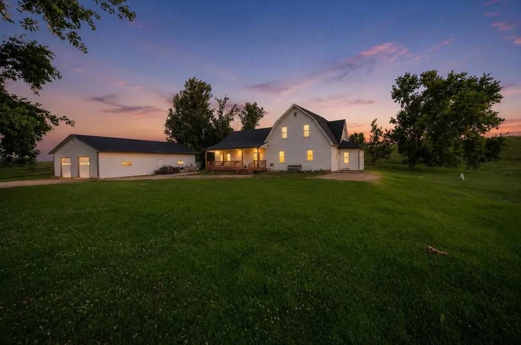 1560 60th Street NE Murdock MN 56271