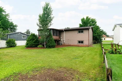 705 S 14th Street La Crescent MN 55947