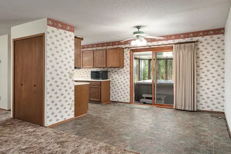 705 S 14th Street La Crescent MN 55947
