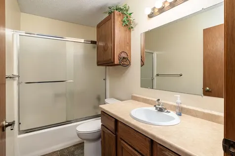 705 S 14th Street La Crescent MN 55947