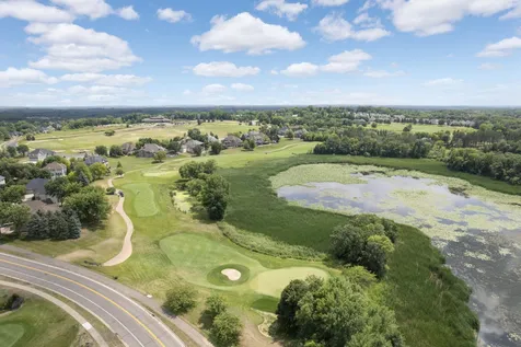 2710 Wilds Lane NW Prior Lake MN 55372
