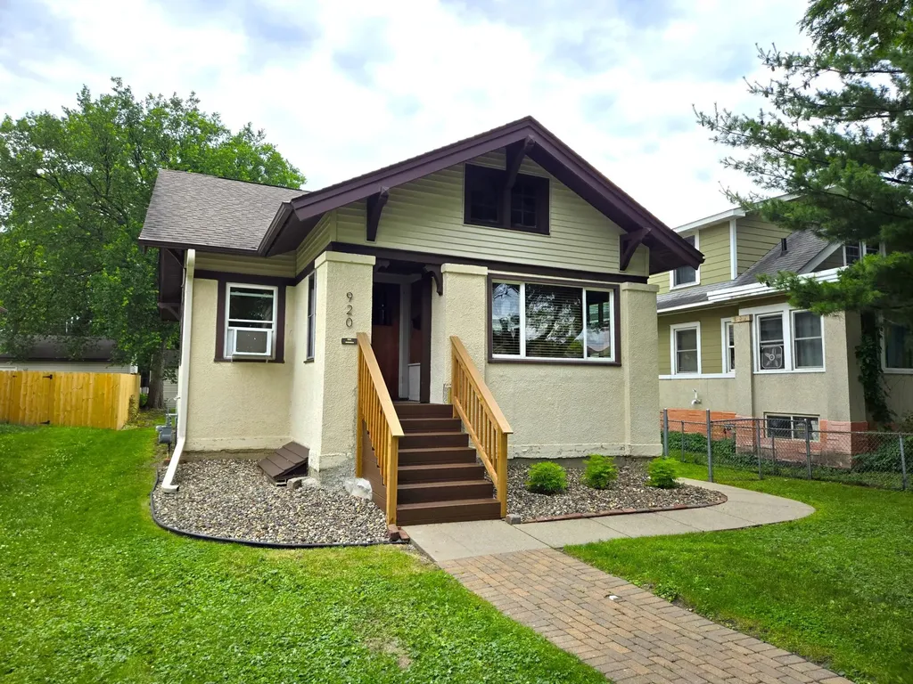 920 20th Avenue SE Minneapolis MN 55414