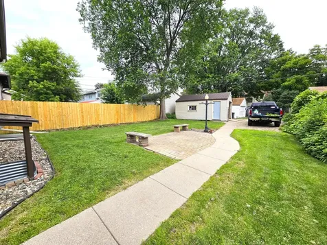 920 20th Avenue SE Minneapolis MN 55414