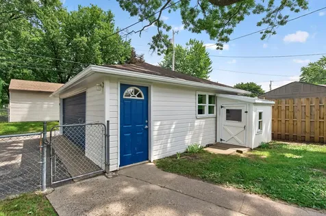 45 21st Avenue N Hopkins MN 55343