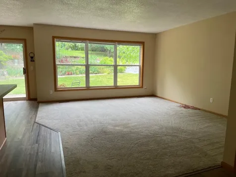 8218 Lori Lane Woodbury MN 55125