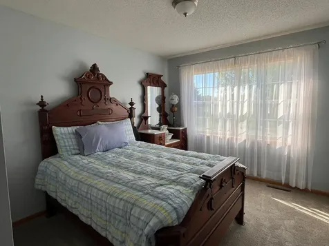 8218 Lori Lane Woodbury MN 55125