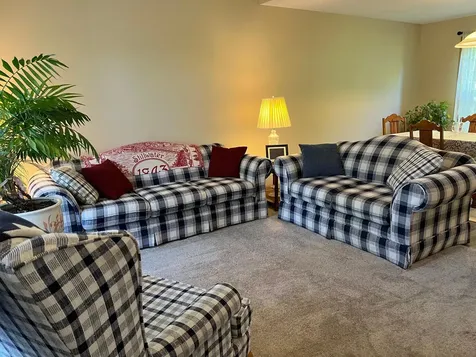 8218 Lori Lane Woodbury MN 55125