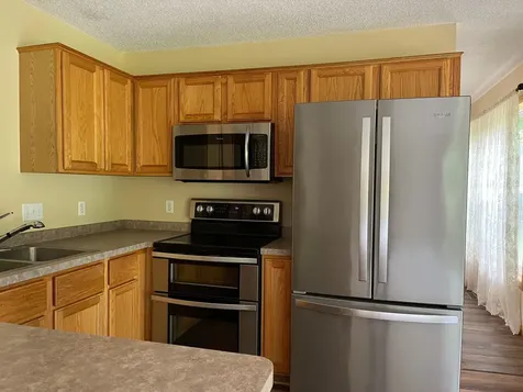 8218 Lori Lane Woodbury MN 55125