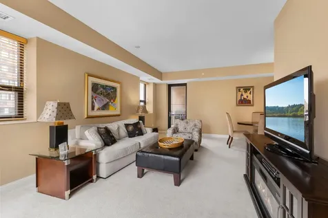 100 3rd Avenue S Minneapolis MN 55401