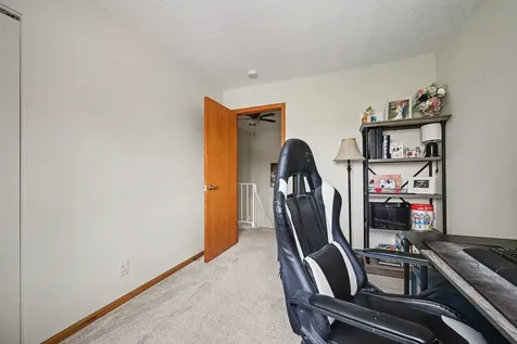 4920 Grenwich Trail N Oakdale MN 55128