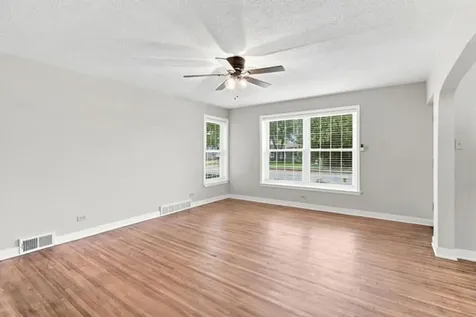 928 2nd Avenue E Shakopee MN 55379