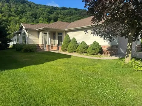 669 Crimson Way Lake City MN 55041