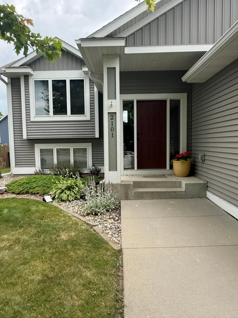 2101 Starburst Drive SW Rochester MN 55902