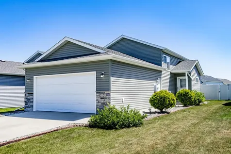 2121 10th Street W West Fargo ND 58078