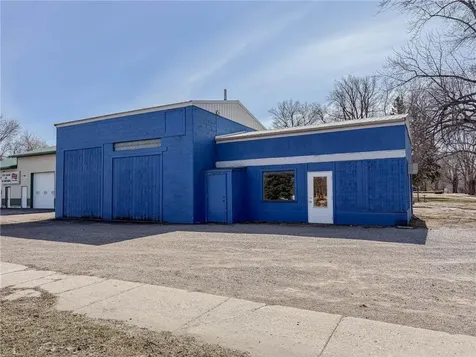 203 Park Avenue E Renville MN 56284