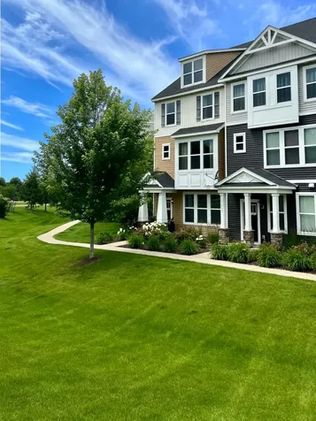 537 Satori Way Chaska MN 55318