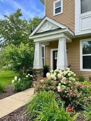 537 Satori Way Chaska MN 55318
