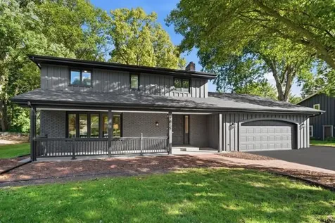 17015 24th Avenue N Plymouth MN 55447