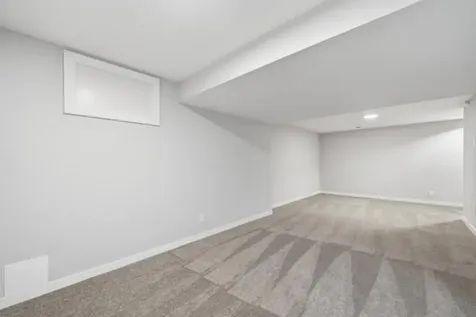 17015 24th Avenue N Plymouth MN 55447