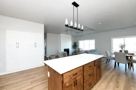 6715 Deer Creek Loop Horace ND 58047